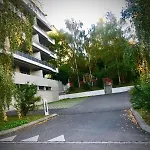 179 Comfortable Sunny Quiet Good Location And Free Parking Included Apartament