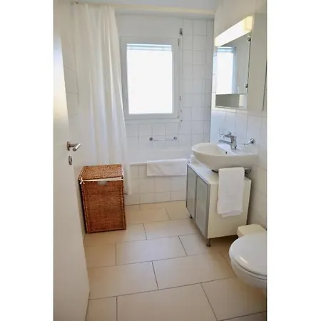 179 Comfortable Sunny Quiet Good Location And Free Parking Included דירה לוזאן