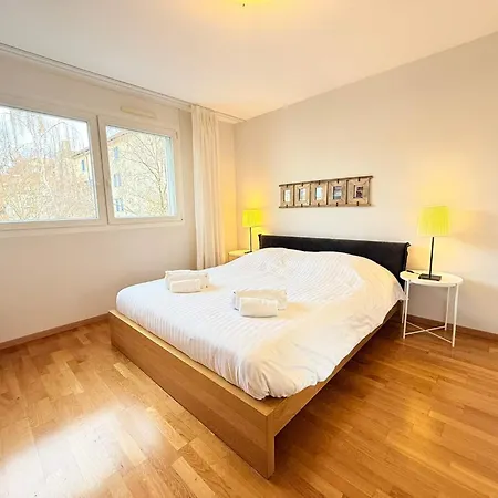 179 Comfortable Sunny Quiet Good Location And Free Parking Included Apartament *