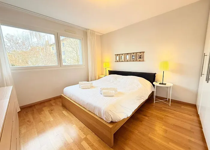 179 Comfortable Sunny Quiet Good Location And Free Parking Included Apartament *